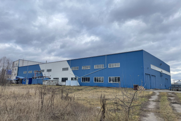 Продаж виробничого комплексу 4340 м2 з ділянкою 6,3 га, Київська область, Баришівка